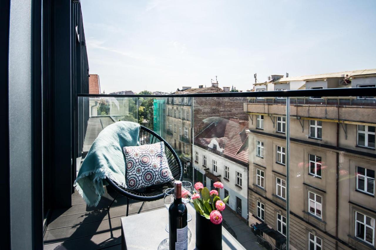 Central Balcony Apartment - Window On Cracow كراكوفيا المظهر الخارجي الصورة